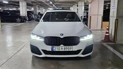 2023 BMW 5-Series 530i xDrive M Sport Package, белый — фото 3