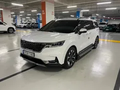 2023 Kia Carnival Diesel 9-Seater Noblesse — фото 2