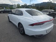 2022 Hyundai Grandeur 3.0 LPi Rent Car — фото 3