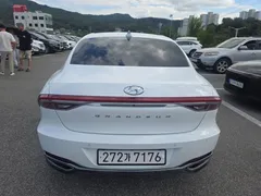2022 Hyundai Grandeur 3.0 LPi Rent Car — фото 4