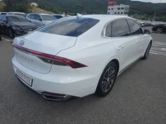 2022 Hyundai Grandeur 3.0 LPi Rent Car — фото 5