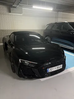 2021 Audi R8 5.2 V10 Performance Spyder, чёрный — фото 8