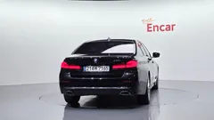 2022 BMW 5-Series 520i Luxury — фото 4