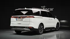 2022 Kia Carnival Diesel 9-Seater Noblesse — фото 2