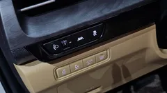 2022 Kia Carnival Diesel 9-Seater Noblesse — фото 16