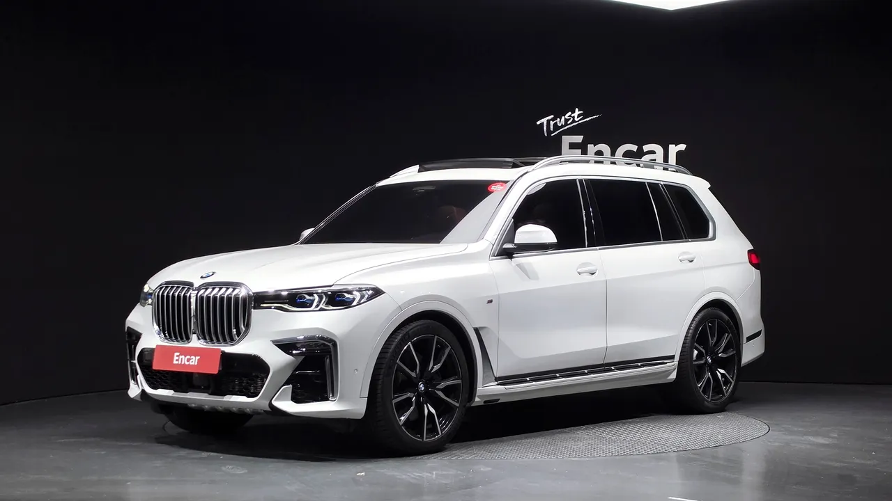 2022 BMW X7 xDrive 40i M Sport 6STR