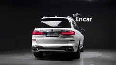 2022 BMW X7 xDrive 40i M Sport 6STR — фото 4