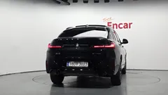2024 BMW X4 xDrive20i M Sports Pro — фото 4