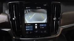 2021 Volvo V90 B5 Pro AWD, белый — фото 14
