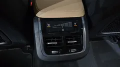 2021 Volvo V90 B5 Pro AWD, белый — фото 17