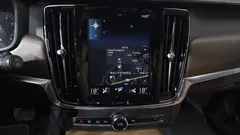 2021 Volvo V90 B5 Pro AWD, белый — фото 19
