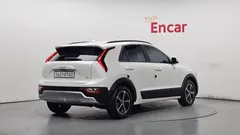2024 Kia Niro Prestige — фото 2