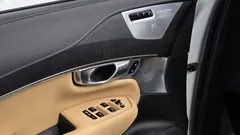 2023 Volvo XC90 B6 Ultimate Bright — фото 20