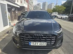 2022 Audi Q8 45 TDI Quattro, чёрный — фото 1