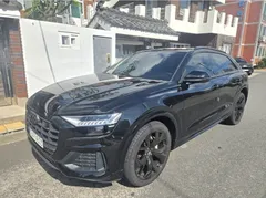 2022 Audi Q8 45 TDI Quattro, чёрный — фото 2