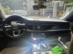 2022 Audi Q8 45 TDI Quattro, чёрный — фото 6