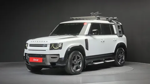 2022 Land Rover Defender 110 P300 X-Dynamic SE