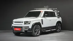 2022 Land Rover Defender 110 P300 X-Dynamic SE — фото 1