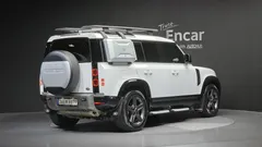 2022 Land Rover Defender 110 P300 X-Dynamic SE — фото 2