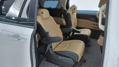 2023 Kia Carnival Diesel 9-Seater Signature — фото 11