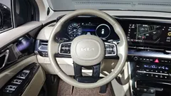 2023 Kia Carnival Gasoline 4-Seater Hi-Limousine — фото 13