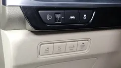 2023 Kia Carnival Gasoline 4-Seater Hi-Limousine — фото 18