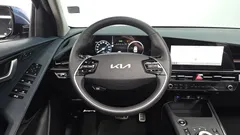 2022 Kia Niro Signature — фото 12