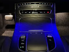 2023 Mercedes-Benz E-Class E220d 4MATIC AMG Line — фото 2