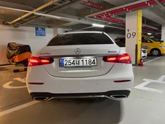 2023 Mercedes-Benz E-Class E220d 4MATIC AMG Line — фото 18