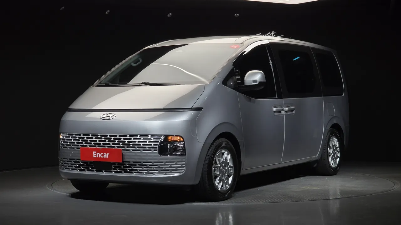 2022 Hyundai Staria L3.5 Tourer 9-Seater