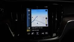 2021 Volvo V60 B5 Pro AWD, серо-серебристый — фото 12