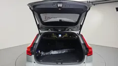 2021 Volvo V60 B5 Pro AWD, серо-серебристый — фото 20