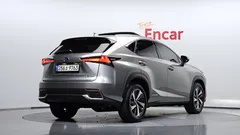 2021 Lexus NX Executive, серо-серебристый — фото 2