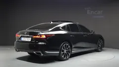 2022 Lexus LS 3.5 Luxury AWD — фото 2