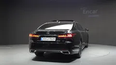 2022 Lexus LS 3.5 Luxury AWD — фото 4