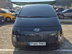 2023 Hyundai Staria Tourer 11-Seater — фото 2