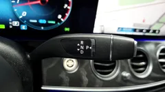 2022 Mercedes-Benz E-Class E350 4MATIC Avantgarde — фото 9