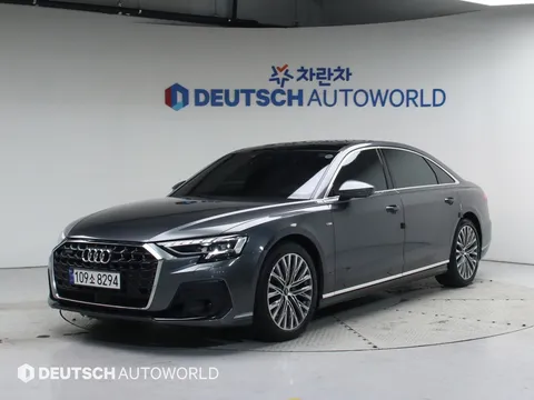 2022 Audi A8 55 TFSI Quattro Premium LWB