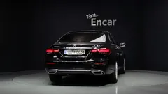 2022 Mercedes-Benz E-Class E220d 4MATIC Exclusive — фото 4