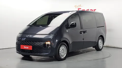 2022 Hyundai Staria Tourer 11-Seater