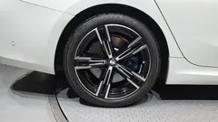 2023 BMW 3-Series 320i M Sport — фото 5