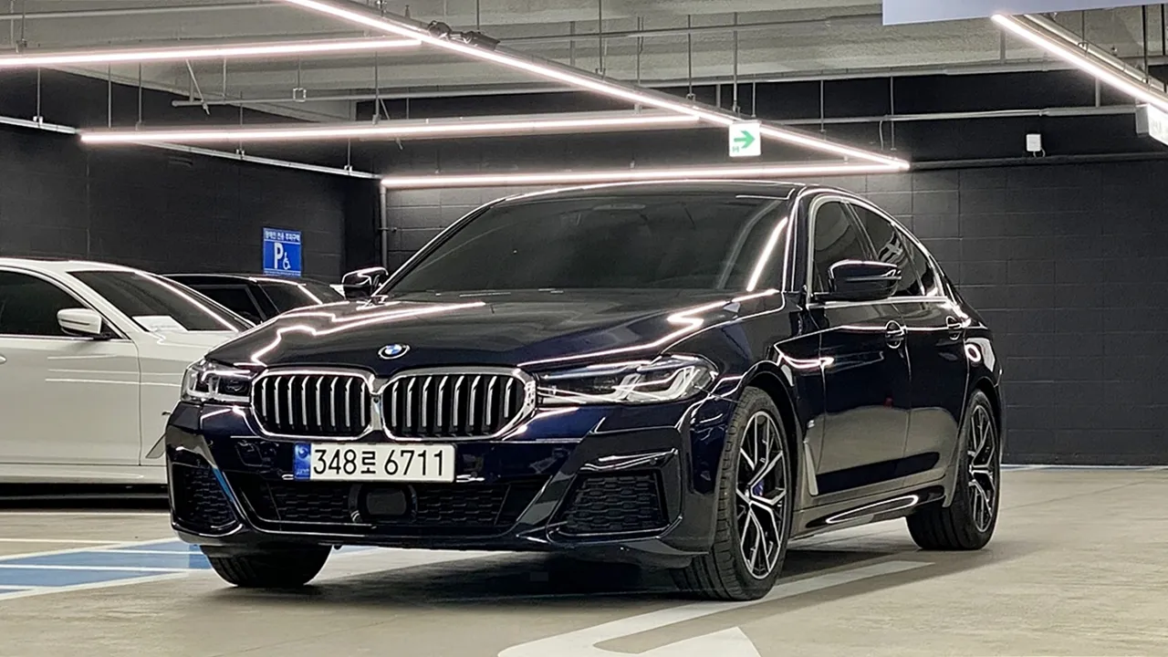 2023 BMW 5-Series 530i M Sport Package