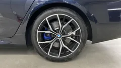 2023 BMW 5-Series 530i M Sport Package — фото 5