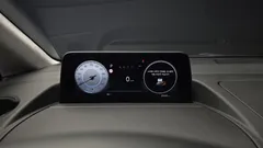 2024 Hyundai Staria L3.5 Lounge 7-Seater — фото 8