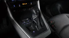 2022 Toyota RAV4 2.5 2WD Hybrid, белый — фото 9
