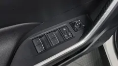 2022 Toyota RAV4 2.5 2WD Hybrid, белый — фото 11