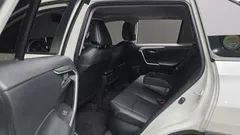 2022 Toyota RAV4 2.5 2WD Hybrid, белый — фото 17