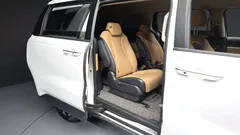 2023 Kia Carnival Diesel 9-Seater Prestige — фото 12