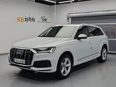 2022 Audi Q7 45 TDI Quattro — фото 2