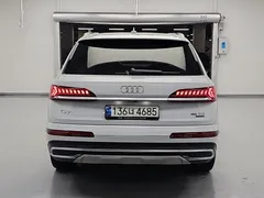 2022 Audi Q7 45 TDI Quattro — фото 3